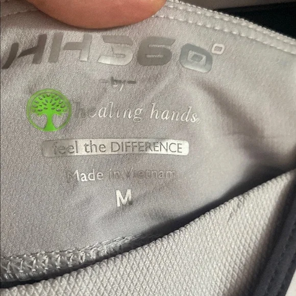 Gray Scrub Set with Pockets - Picture 3 of 8